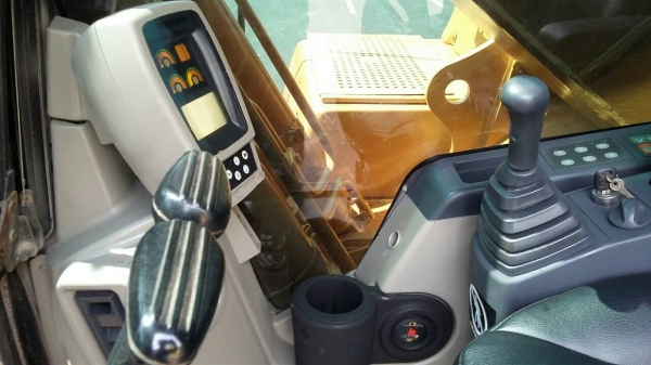 รถแบคโฮ CAT-320C