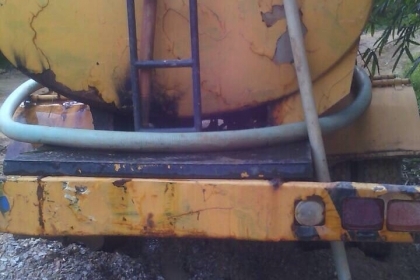 NISSAN UD 180 บรรทุกน้ำ