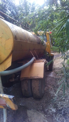 NISSAN UD 180 บรรทุกน้ำ