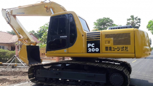 รถแบคโฮ Komatsu Pc200-6