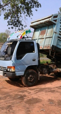 หกล้อ อีซูชุ NPR120ดั้มสามมิตค็อกสูง สภาพดีเดิมๆพร้อมใช้งาน ทะเบียนพร้อมโอน