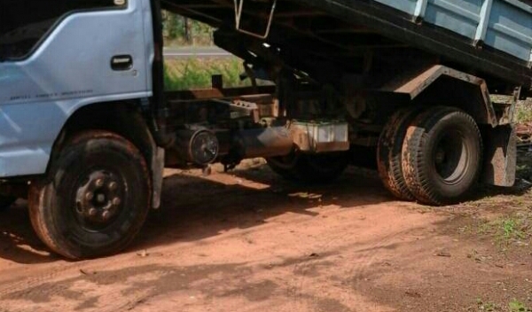 หกล้อ อีซูชุ NPR120ดั้มสามมิตค็อกสูง สภาพดีเดิมๆพร้อมใช้งาน ทะเบียนพร้อมโอน