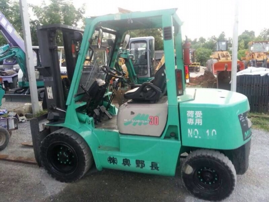 โฟคลิฟท์ 3ตัน เสา 3เมตร Mitsubishi. เก่าญี่ปุ่น โทร.090-986-2521 อ๊อบ