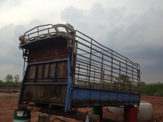 ขายตัวถัง หกล้อ npr 115 แรง