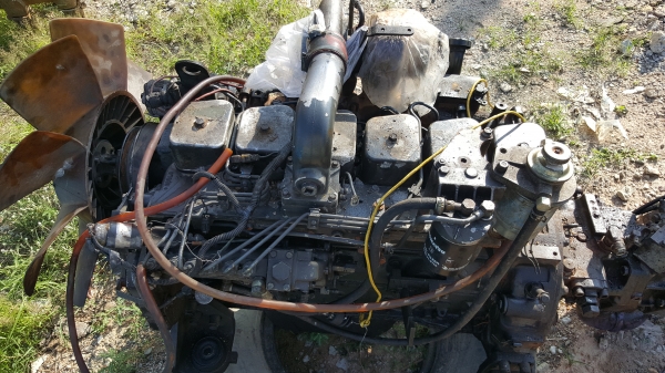 ขายด่วน เครื่องคามิ้นKOMATSU 6D102 สภาพสวย