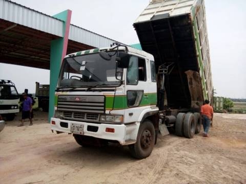 ขายด่วน 10ล้อ ดั้มเกษตร เพลาเดียว เครื่องEK-100 เบรคทริฟฟี่ มีระบบลากลูก ยางสภาพพอใช้งาน คัชชีสวย เอกสารเล่มทะเบียนพร้อมโอน