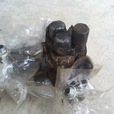 ขายด่วนคอนโทลสำหรับรถขุด 3 ชุด ขายด่วนคอนโทลสำหรับรถขุด 3 ชุด