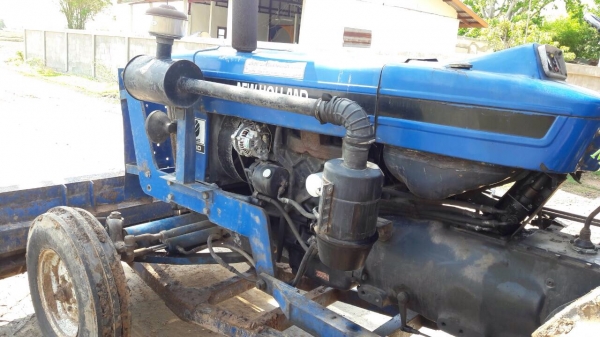 ขายรถไถFORD -6610 เสื็อลาย ไอดีใหญ่รถสภาพ 80-90 \%พร้อมใช้งาน  (ราคา 345,000บาท) มีภาพวีดีโอ  รถสภาพ 80-90 \%พร้อมใช้งาน อุปกรณ์ครบพร้อม มีใบมีดดันหน้า ผาน7สภาพดีมากพร้อมใช้งาน เครื่องแรงดี ระบบไฮดรอลิกส์ดี คูณ ชัยยา โทร 081-9972972 089-8451778