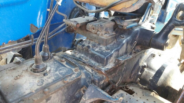 ขายรถไถFORD -6610 เสื็อลาย ไอดีใหญ่รถสภาพ 80-90 \%พร้อมใช้งาน  (ราคา 345,000บาท) มีภาพวีดีโอ  รถสภาพ 80-90 \%พร้อมใช้งาน อุปกรณ์ครบพร้อม มีใบมีดดันหน้า ผาน7สภาพดีมากพร้อมใช้งาน เครื่องแรงดี ระบบไฮดรอลิกส์ดี คูณ ชัยยา โทร 081-9972972 089-8451778