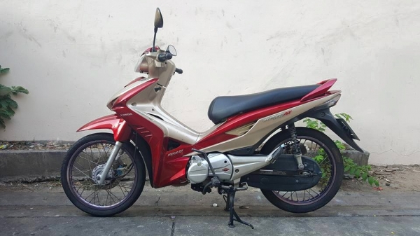 Honda Wave 110-i AT ระบบหัวฉีด สตาร์ทมือ