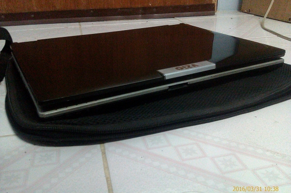 โน๊ตบุ๊ค Vzio M549ssใช้ได้ปกติ