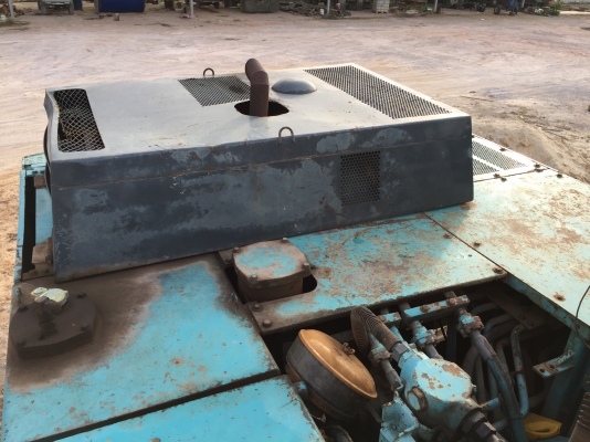 รถขุด PC200-2..รถสภาพดีมาก เดิมๆมีลายเจาะ มีแอร์ เดิมรถทางการสภาพสวย..