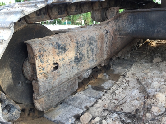 รถขุด PC200-2..รถสภาพดีมาก เดิมๆมีลายเจาะ มีแอร์ เดิมรถทางการสภาพสวย..