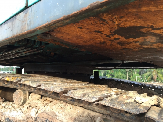 รถขุด PC200-2..รถสภาพดีมาก เดิมๆมีลายเจาะ มีแอร์ เดิมรถทางการสภาพสวย..