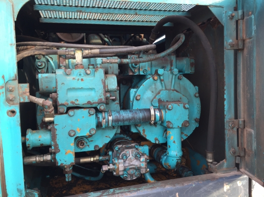 รถขุด PC200-2..รถสภาพดีมาก เดิมๆมีลายเจาะ มีแอร์ เดิมรถทางการสภาพสวย..