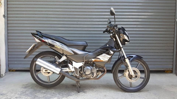 ขออนุญาติขายHONDA SONIC NEW 125 ตัว TOP ล้อแม็กแท้ศูนย์ สตาร์ทมือ รุ่นกุญแจใหญ่ 2 ชั้น