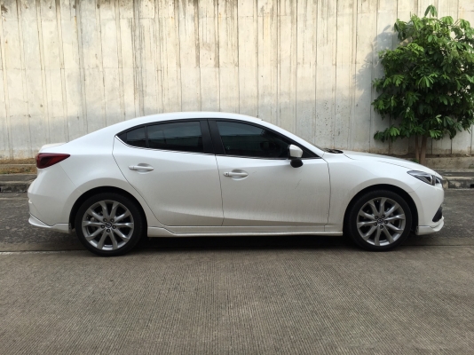 ด่วนขายถูกสุดในทุกเว็ป ท็อปสุด Mazda 3 2.0 SPORT ปี 2016 มือเดียวป้ายแดง รถพึ่งออก 13-01-16 รถใช้งานได้3เดือนเจ้าของต้องการใช้เงิน&quot;