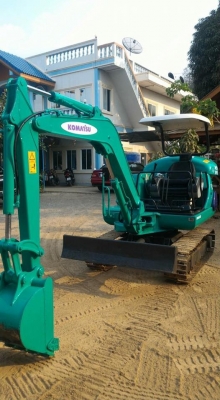 ขายรถขุดแบคโฮ KOMATSU Pc25-รุ่น7E ขนาด25 รถเก่านอกแท้100\% (คอลโทลน้ำมัน เครื่องแน่น ปั๊มแรง ระบบไว ช่วงล่างสวย แทรคเหล็ก) รถพร้อมใช้งาน เอกสารใบอินวอยครบ ราคา 350,000 (ต่อรองได้ครับ) เบอร์ติดต่อ 096-3268553 (ช่างเบนซ์)ID LINE 0963268553
