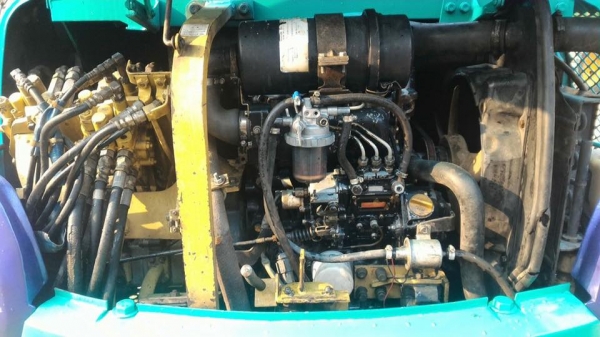 ขายรถขุดแบคโฮ KOMATSU Pc25-รุ่น7E ขนาด25 รถเก่านอกแท้100\% (คอลโทลน้ำมัน เครื่องแน่น ปั๊มแรง ระบบไว ช่วงล่างสวย แทรคเหล็ก) รถพร้อมใช้งาน เอกสารใบอินวอยครบ ราคา 350,000 (ต่อรองได้ครับ) เบอร์ติดต่อ 096-3268553 (ช่างเบนซ์)ID LINE 0963268553