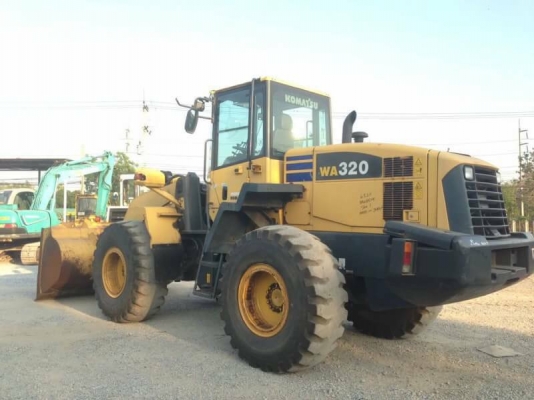Komatsu WA320-5 ญี่ปุ่นแท้ สภาพดีพร้อมใช้งาน โทร.090-986-2521 อ๊อบ