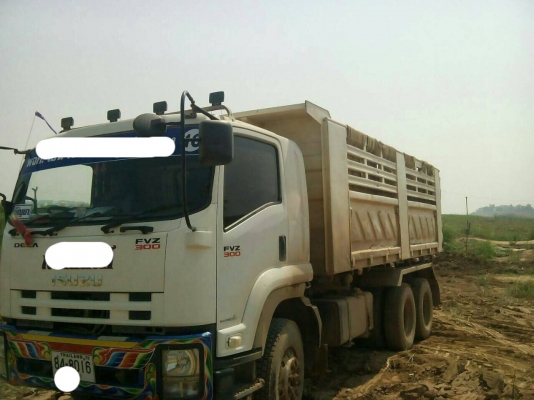 Isuzu300  ปี56 ติดต่อ 080-1405528