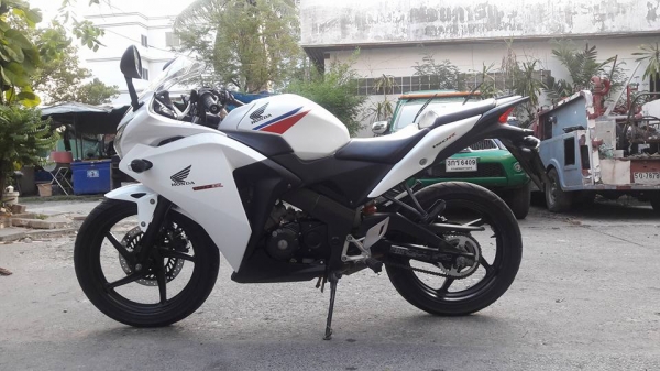 ขายลูกเดียว cbr150 หัวฉีด ปี2013 ขายลูกเดียว cbr150 หัวฉีด ปี2013