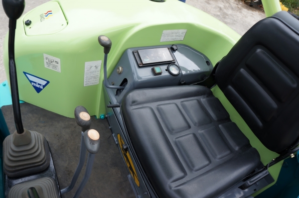 ขายรถขุด YANMAR VIO 30  พร้อมใช้