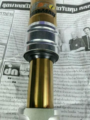 โช๊คแก๊สหัวกลับ ตามสภาพครับ มารับเอง.700บาท  Ems. 800 บาท