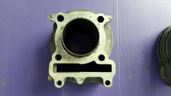 เสื้อสูบMio Fino ลูกเชีย มารับเอง500.  พร้อมส่งEms600. ครับ ตามสภาพครับ