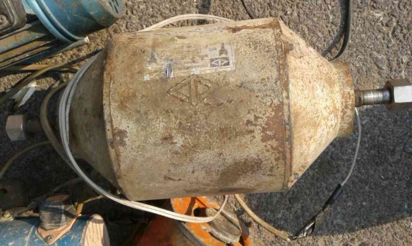 หินเจียยามาบิชิสภาพเดิมๆครับพร้อมใช้ครับเสียงนิ่มครับของยามาบิชิครับ  ราคานี้คุ้มครับ