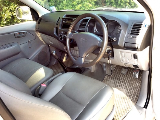 TOYOTA HILUX VIGO 2.5 J STD CAB 2006