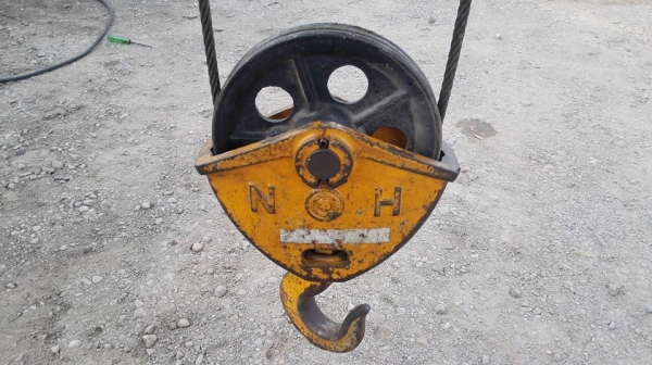 รอกสริงพร้อมตัววิ่ง NH HOIST Made in JAPAN ขนาด 2.5 ตัน สดนอกแปลงระบบไฟเป็น 380V. บ้านเราพร้อมใช้งาน!!