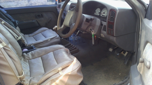 Nissan ฟรอนเทียร์ 2.7 ปี 2001 จัดได้