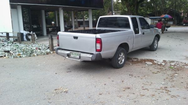 นิสสัน ฟรอนเทียร์ ปี2001 ดาวน์ได้