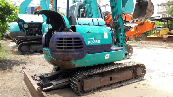 ขาย KOMATSU PC 35R-8 รถสวยสภาพดี คล่องมาก รุ่นใหม่....สนใจโทร 089-3818694 ดวงนภา ขาย KOMATSU PC 35R-8 รถสวยสภาพดี คล่องมาก รุ่นใหม่....สนใจโทร 089-3818694 ดวงนภา