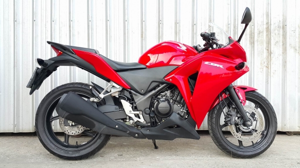 CBR250 ABS 2013 สีสุดท้ายก่อนเปลี่ยนโฉม รถสวยใช้น้อย