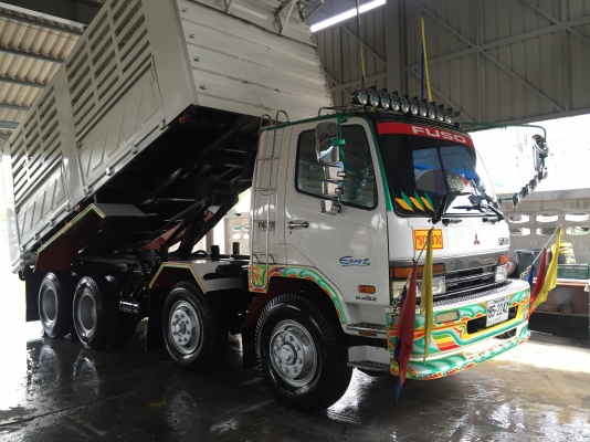 FUSO SN527-MA 6D17-220HPโบอินเตอร์ เกียร์อิตั่น 12ล้อดั้มสวยทั้งคัน