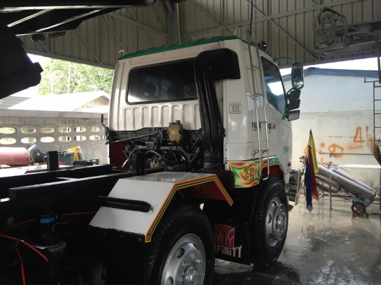 FUSO SN527-MA 6D17-220HPโบอินเตอร์ เกียร์อิตั่น 12ล้อดั้มสวยทั้งคัน