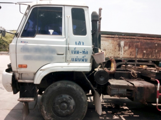 ขออนุญาติขาย  หัวลากCW430เครื่อง290แรงปี40 ราคา 550000 สนใจติดต่อ  ช่างดำ  0853224877-0988930465