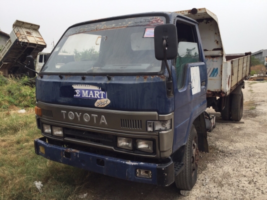 ขออนุญาติขาย  6 ล้อดั้ม85 แรงพร้อมใช้งานพร้อมโอนราคา1650000 สนใจติดต่อ  ช่างดำ  0853224877-0988930465