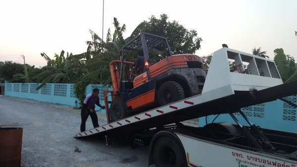 ขายด่วนซื้อมาใช้เองครับ ไม่ใช้แล้ว ฟอล์คลิฟ 4,2.5,1.5ตัน