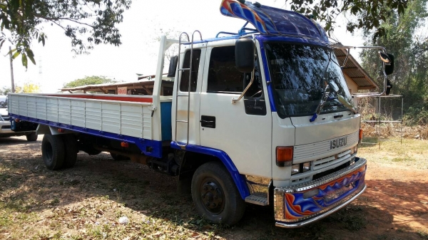 ขออนุญาติขาย ISUZU175 แรงรถประกอบกระบะคาโก้มีคอกเสีมให้ยาว 6M เอกสารพร้อมโอนรถพร้อมใช้งานราคา 580000สนใจติดต่อ ช่างดำ 0853224877-0988930465 ขออนุญาติขาย ISUZU175 แรงรถประกอบกระบะคาโก้มีคอกเสีมให้ยาว 6M เอกสารพร้อมโอนรถพร้อมใช้งานราคา 580000สนใจติดต่อ ช่างดำ 0853224877-0988930465