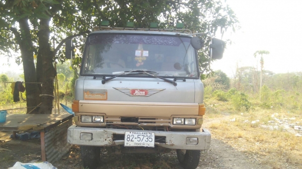 10ล้อดั้ม HINO KT925 เครื่อง HO6CTURBO 220แรงม้าหัวซูโม่ลงเล่มแล้ว