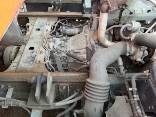 รถอีซุซุ 6 ล้อ ( รถสไลด์ ) NPR 150 แรงม้า ปี 56.  ( รถวิ่ง 29x,xxx กม. )         สนใจติดต่อ  081 - 6079515