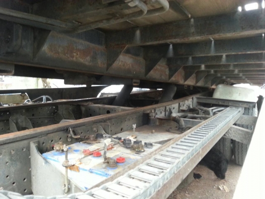 รถอีซุซุ 6 ล้อ ( รถสไลด์ ) NPR 150 แรงม้า ปี 56.  ( รถวิ่ง 29x,xxx กม. )         สนใจติดต่อ  081 - 6079515