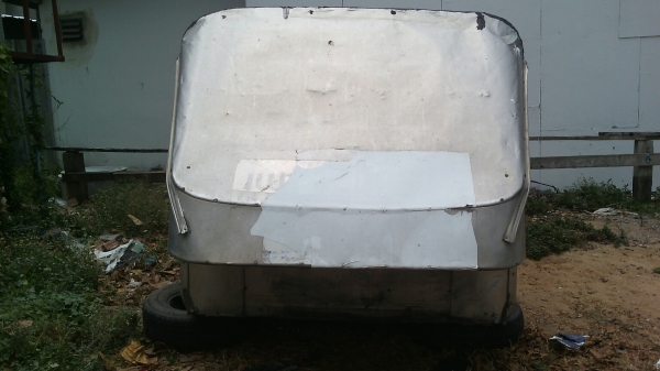 หลังคา ลูมิเนียม สูง 2 เมตรกว่า