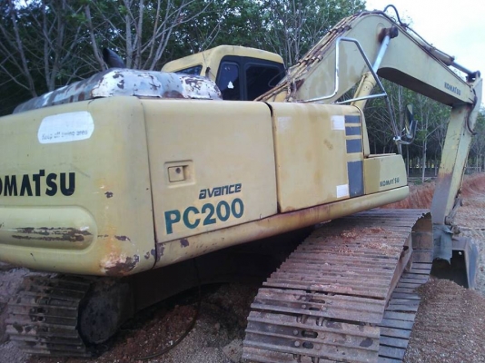 ขาย!! >>> Komatsu Pc200 รุ่น 6 <<< รถใช้งานอยู่ ราคา 850,000 บาท (ต่อรอง)
