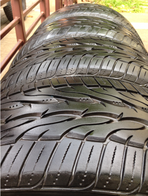 ยาง Toyo 265 50 20 ปลายปี12 พร้อมใช้งาน ราคาไม่แพง