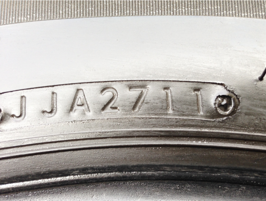 ยาง Bridgestone 255 70 15 ปลายปี11 ดอกเต็ม ไม่มีปะ ราคาไม่แพง