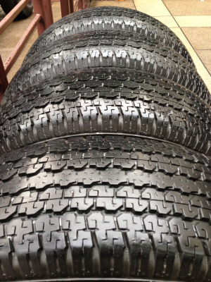 ยาง Bridgestone 255 70 15 ปลายปี11 ดอกเต็ม ไม่มีปะ ราคาไม่แพง